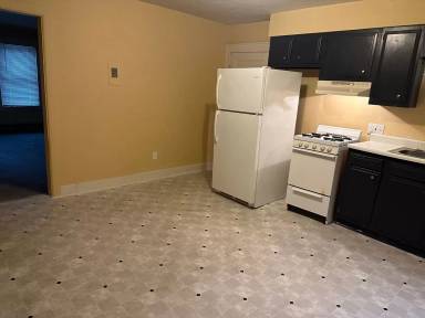 Main picture of 944 S Spring St