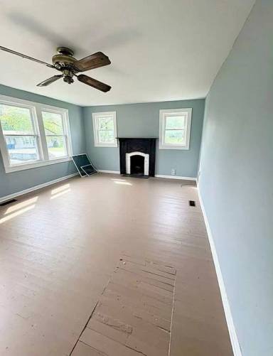 Main picture of 109 Lloyd St