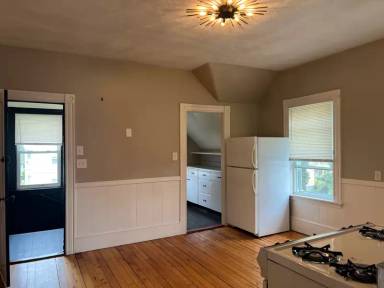 Main picture of 54 E George St