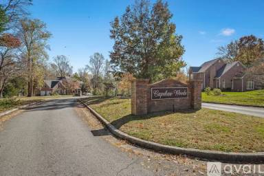 Main picture of 378 Hermitage Ave