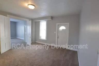 Main picture of 450 Shelby St