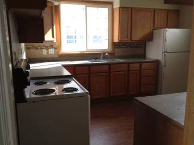 Main picture of 151 E 5th St