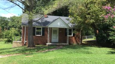 Main picture of 2404 Dallas St