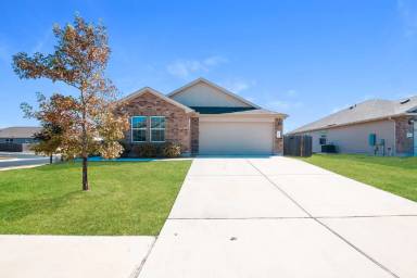 Main picture of 110 Sophora Dr