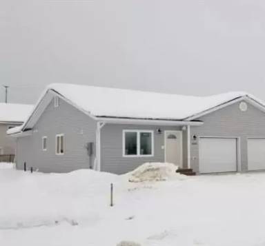 Main picture of 488 Spence Ave