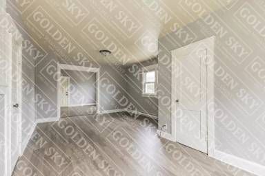 Main picture of 611 W Jackson St