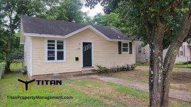 Main picture of 1106 Thelma St