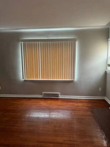 Main picture of 12915 Winthrop St