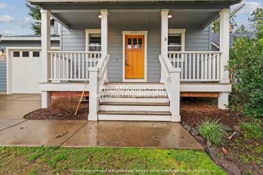 Main picture of 2727 Sunset Ave