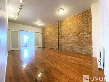 Main picture of 540 4th Ave