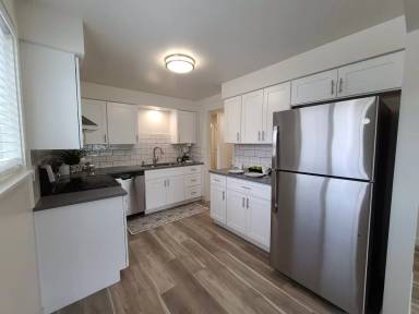 Main picture of 1013 E Sharp Ave