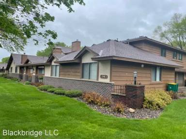 Main picture of 87 126th Ln NW