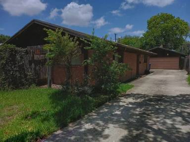 Main picture of 330 Louisiana Ave