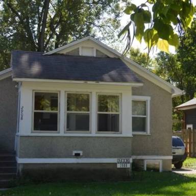 Main picture of 2906 Wood St