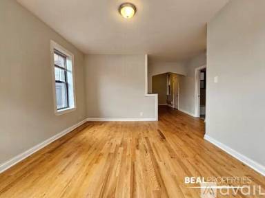 Main picture of 4409 N Wolcott Ave