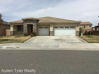 Main picture of 5803 Spice St