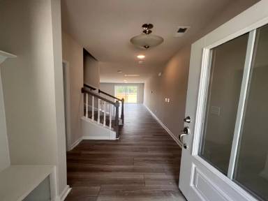 Main picture of 156 Lennei Ln