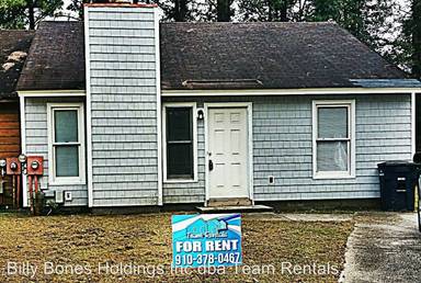 Main picture of 208 Corey Ct