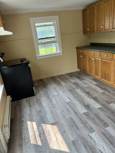 Main picture of 2992 Main St