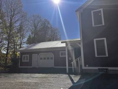 Main picture of 17 Central St