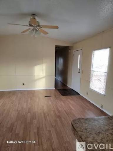 Main picture of 21755 Teardrop Rd