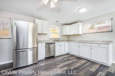 Main picture of 5942 Murdock Ave