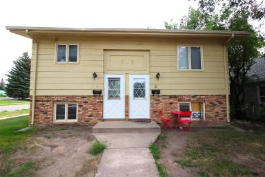 Main picture of 816 3rd St NW