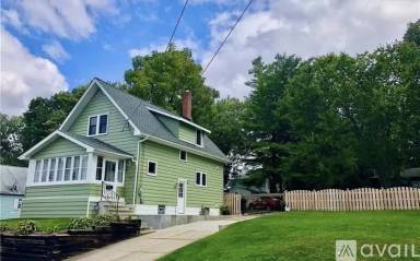 Main picture of 359 Sieber Ave