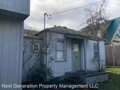 Main picture of 310 1/2 E 31st Ave