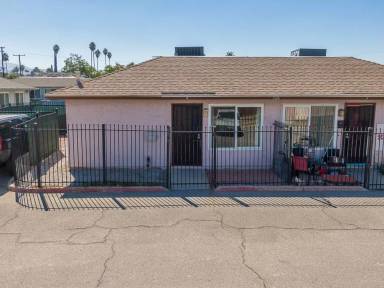 Main picture of 526 Greystone Ln