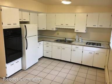 Main picture of 8924 White Oak Ave