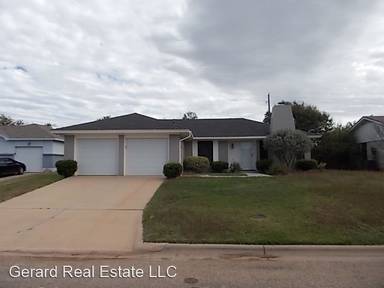 Main picture of 7951 Bonnie Cir