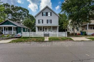 Main picture of 32 Prospect St