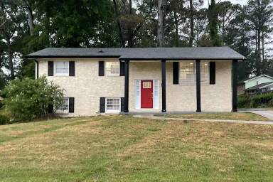 Main picture of 2675 Jamestown Way