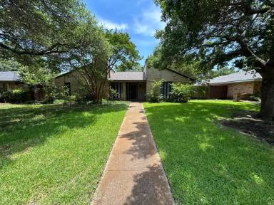 Main picture of 1510 Somerset Pl