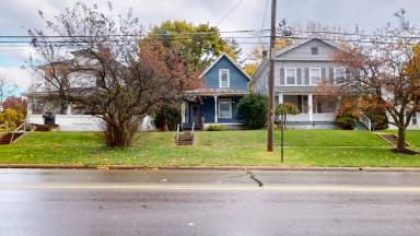 Main picture of 67 1/2 Broadway St