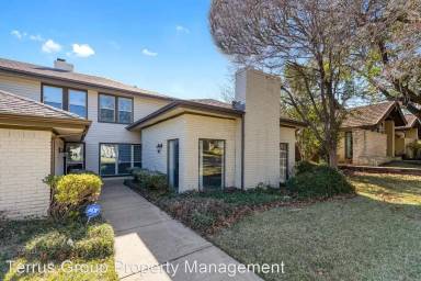Main picture of 9404 Moss Farm Ln