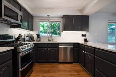 Main picture of 1170 Eagle Ct