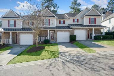 Main picture of 276 Fox Creek Blvd