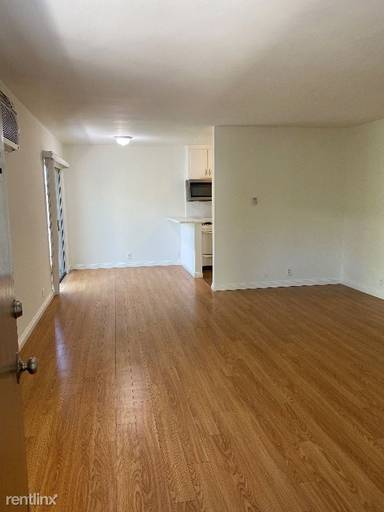 Main picture of 3104 Montrose Ave