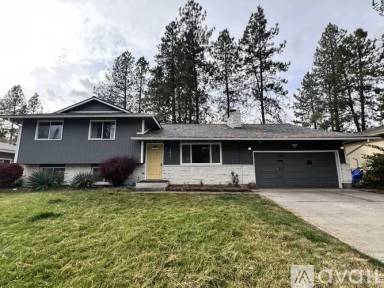 Main picture of 6617 N Victor St