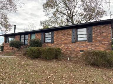 Main picture of 2120 Crosley St