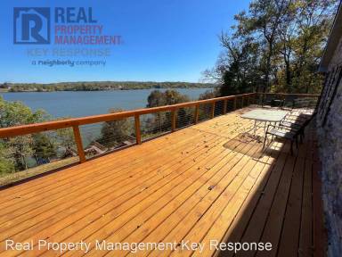 Main picture of 1068 Hickory Harbor Dr