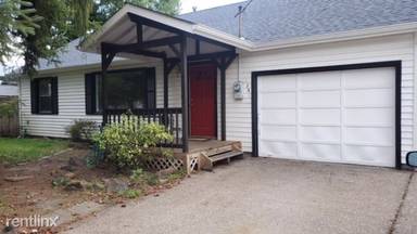 Main picture of 1341 N Clark St
