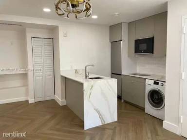 Main picture of Moulin Rouge Condo