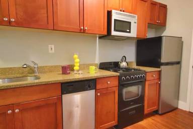 Main picture of 13 Waverly Pl