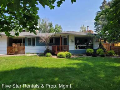 Main picture of 334 3rd St W