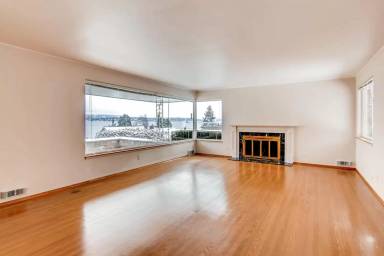 Main picture of 4402 54th Ave NE
