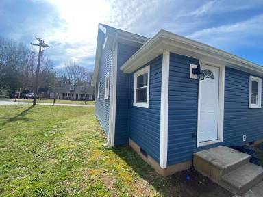 Main picture of 301 Eaton St