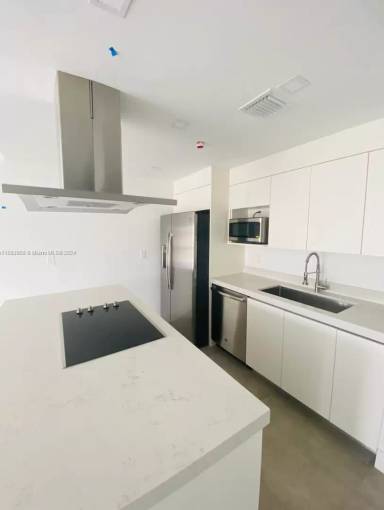 Main picture of 434 SW 10th St